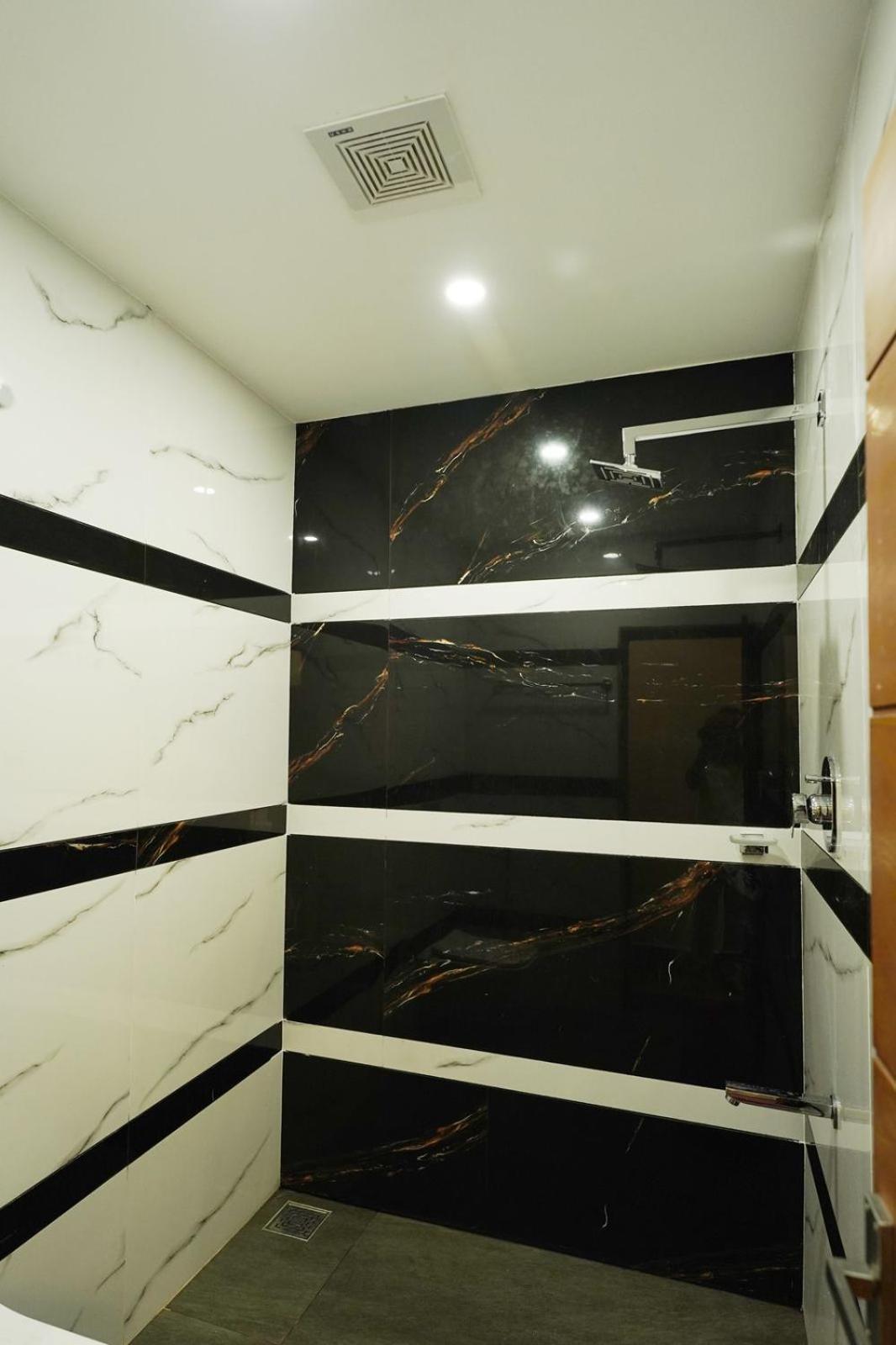 Hotel Krishnakripa Premium Residency Kochi Exterior foto