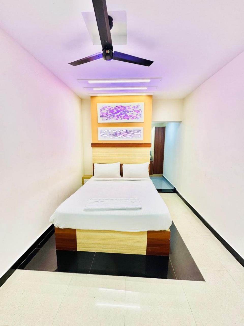 Hotel Krishnakripa Premium Residency Kochi Habitación foto