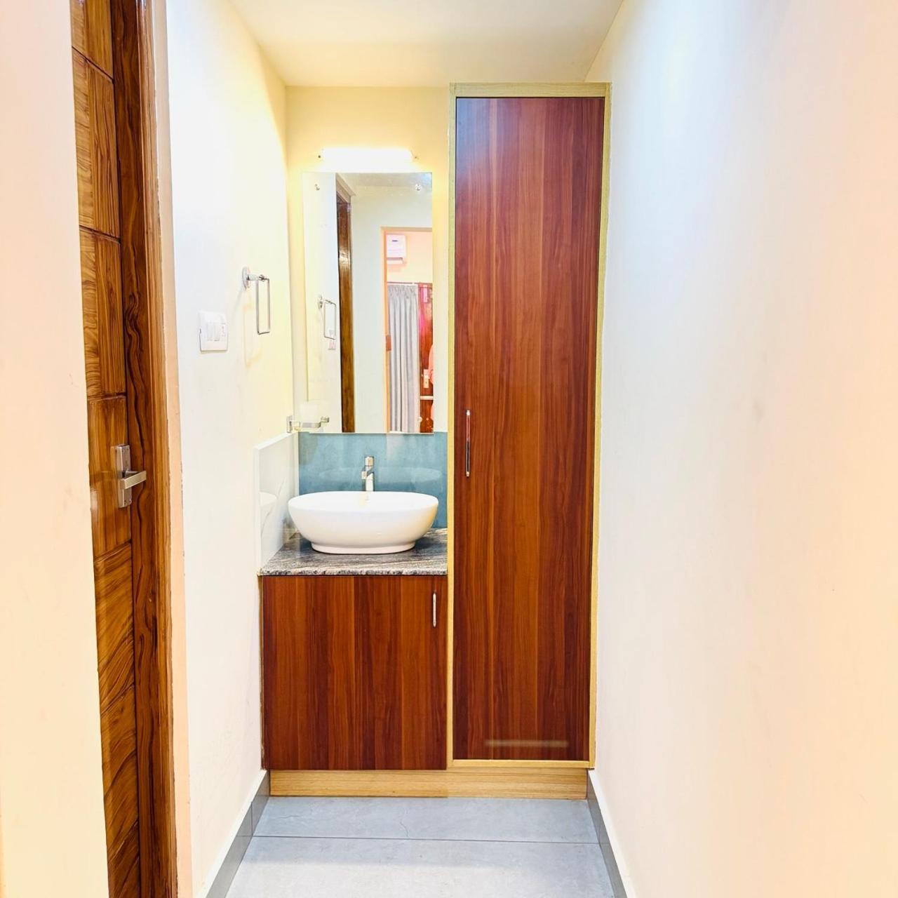 Hotel Krishnakripa Premium Residency Kochi Exterior foto